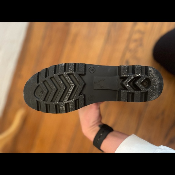 Burberry Classic Check Rain Boot - Picture 8 of 8